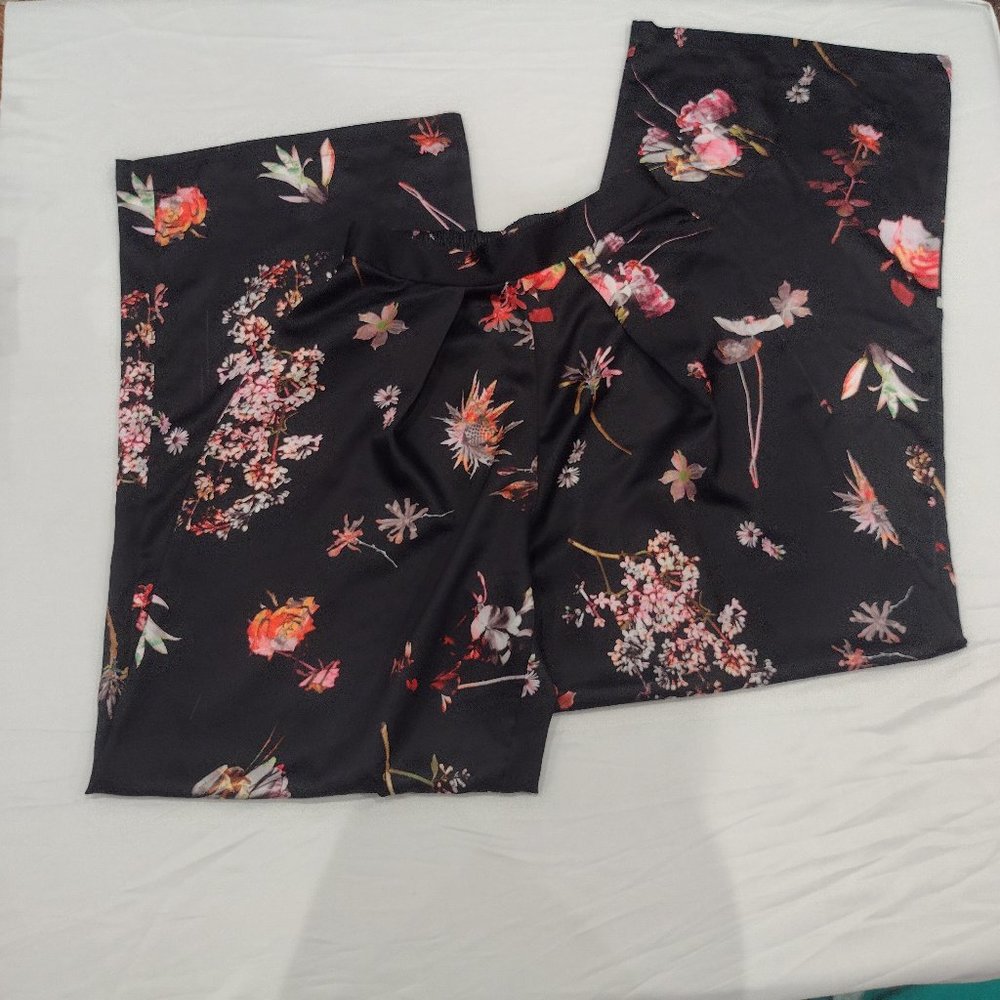 Victoria's Secret Floral Satin like Pull-on Wide Leg Pants size XS NWT